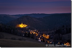 Burg Lauenstein nach Sonnenuntergang